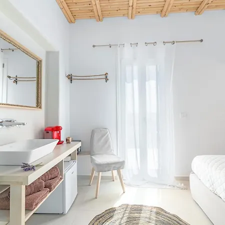 Le Ciel Suites & Villas Mykonos Town