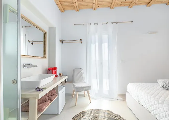 Le Ciel Suites & Villas Mykonos Town